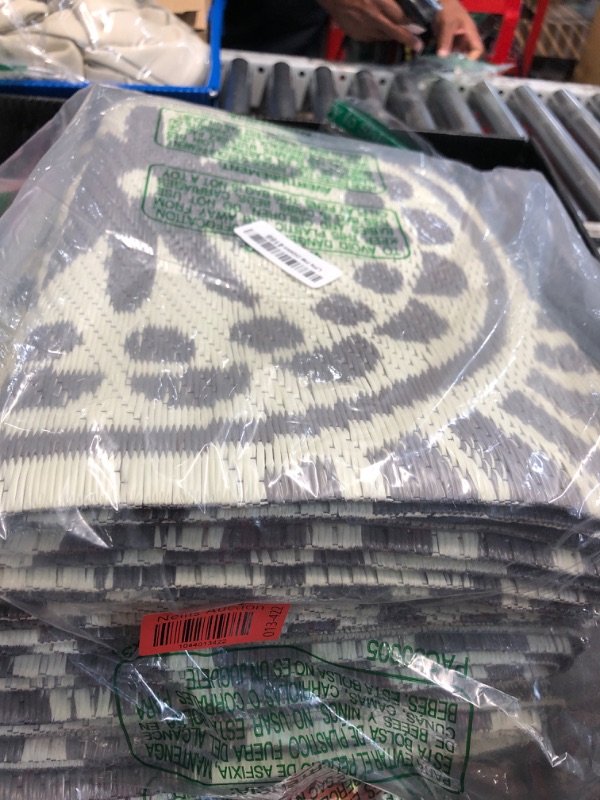 Photo 1 of Ileading Reversible Plastic Outdoor Rug Modern Geometric Style Patio Straw Mat Waterproof Deck Carpets Non Shedding Portable Area Rugs for RV Beach Backyard Outside Pool Picnic Camping(6'x9'Grey)