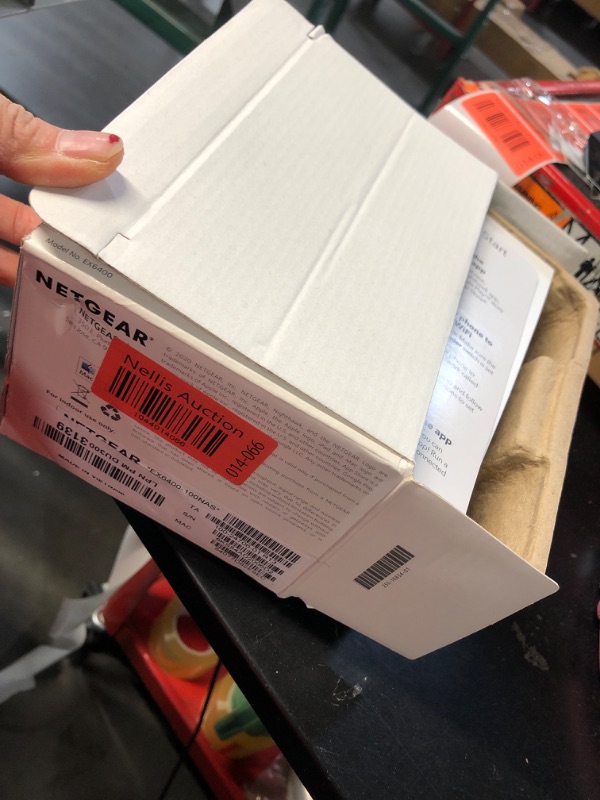 Photo 1 of (USED/FAIR) NETGEAR WiFi Mesh Range Extender EX6400 - Coverage up to 2100 sq.ft. and 35 devices with AC1900 Dual Band Wireless Signal Booster & Repeater (up to 1900Mbps speed), plus Mesh Smart Roaming