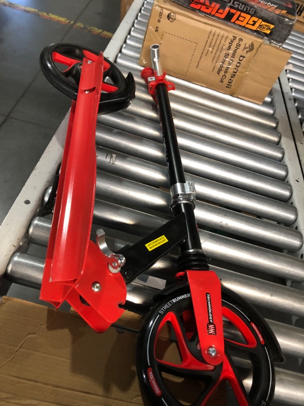 Photo 1 of ***(MISSING 1 HANDLE BAR )***
Street Runner Dart 200mm Cruising Scooter
