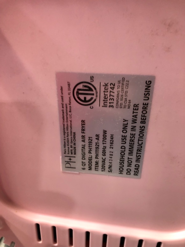 Photo 1 of ***FOR PARTS ONLY - MAJOR DAMAGE - SEE COMMENTS***
Paris Hilton Air Fryer, Large 6-Quart Capacity, Nonstick Made without PFAS, Touchscreen Display, 8-in-1 (Air Fry, Roast, Broil, Bake, Reheat, Keep Warm, Pizza, Dehydrate), Dishwasher Safe, Pink