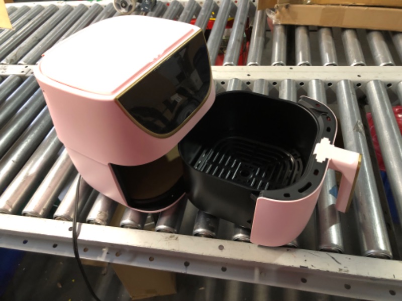 Photo 1 of ***FOR PARTS ONLY - MAJOR DAMAGE - SEE COMMENTS***
Paris Hilton Air Fryer, Large 6-Quart Capacity, Nonstick Made without PFAS, Touchscreen Display, 8-in-1 (Air Fry, Roast, Broil, Bake, Reheat, Keep Warm, Pizza, Dehydrate), Dishwasher Safe, Pink