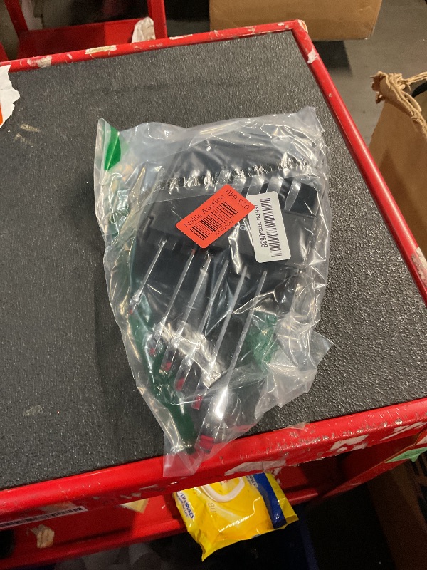 Photo 1 of ***(MISSING PARTS)***
Amazon Basics Ratcheting Combination Wrench Set - Metric, 7-Piece