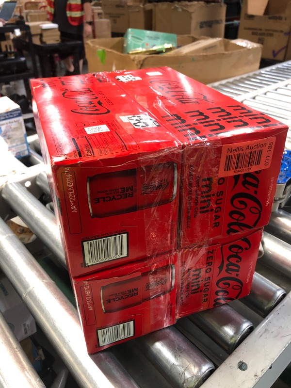 Photo 1 of (4 pack)Coca-Cola Coke Zero Sugar Diet Soda Soft Drink, 7.5 fl oz, 10 Pack