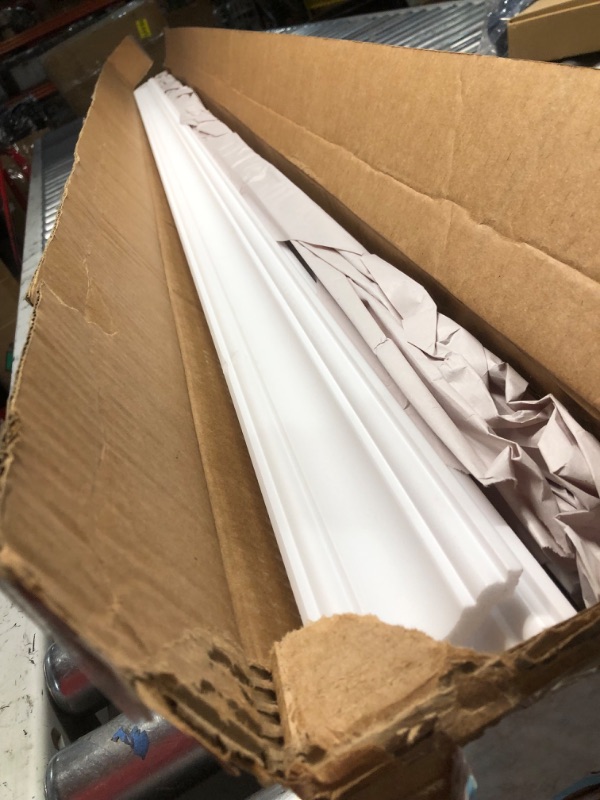 Photo 1 of ***DAMAGED - CHIPPED AND DENTED - SEE PICTURES***
Orac Decor CX124 High Impact Polystyrene Crown Moulding, Primed White. Face: 2-5/8", Length: 78" (10 Pack)