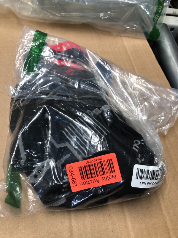 Photo 1 of (4 PAIRS) Saucony Men's Multi-Pack Bolt Performance Comfort Fit No-Show Socks, Black Assorted 4 PAIRS! , Shoe Size: 8-12