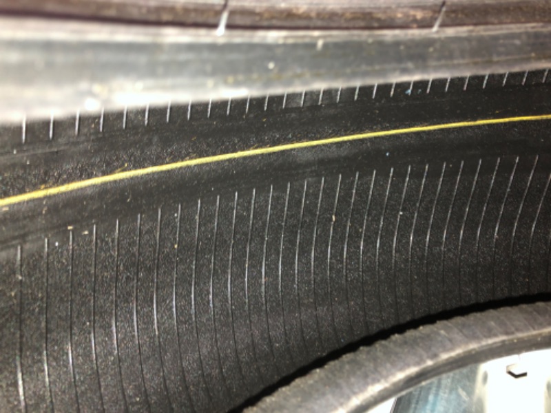 Photo 1 of (dirt and scratches)
Cooper Cobra Radial G/T All-Season P235/70R15 102T Tire