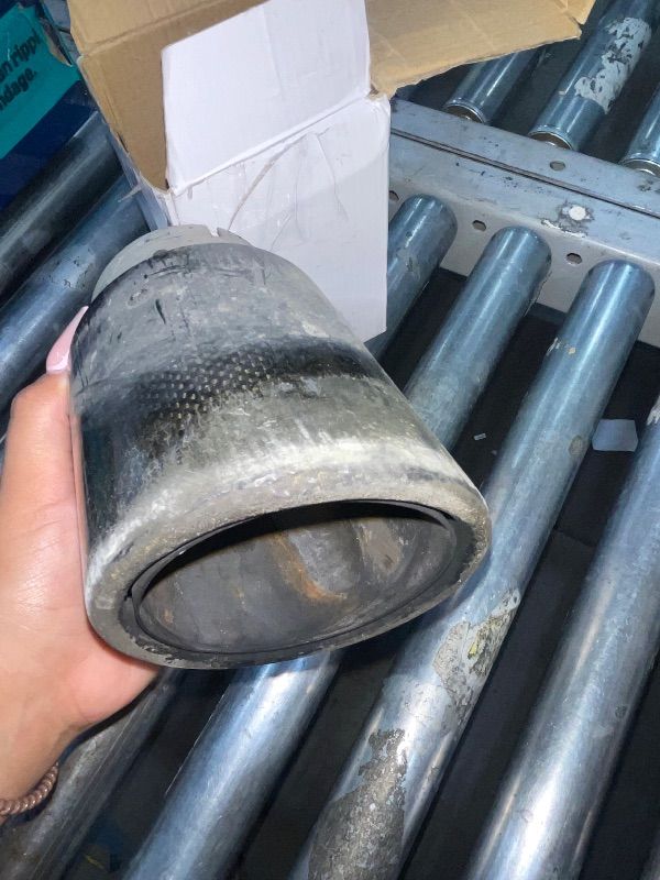 Photo 1 of Bielpord 3"Inlet 4"Outlet Car Exhaust Tips Stainless Steel and Carbon Fiber Tailpipe Exhaust Pipe Tail Throat Tail Pipe Muffler Tips Universal for Vehicles with 3" O.D