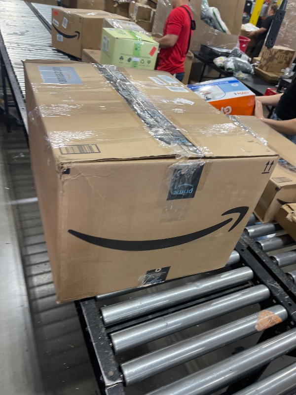 Photo 1 of XHYCPY Inflatable Paint Booth 10 x 8 x 9ft Portable Inflatable Spray Booth Tent with Filters for DIY Spray Car Parts Painting (Blowers Excluded)