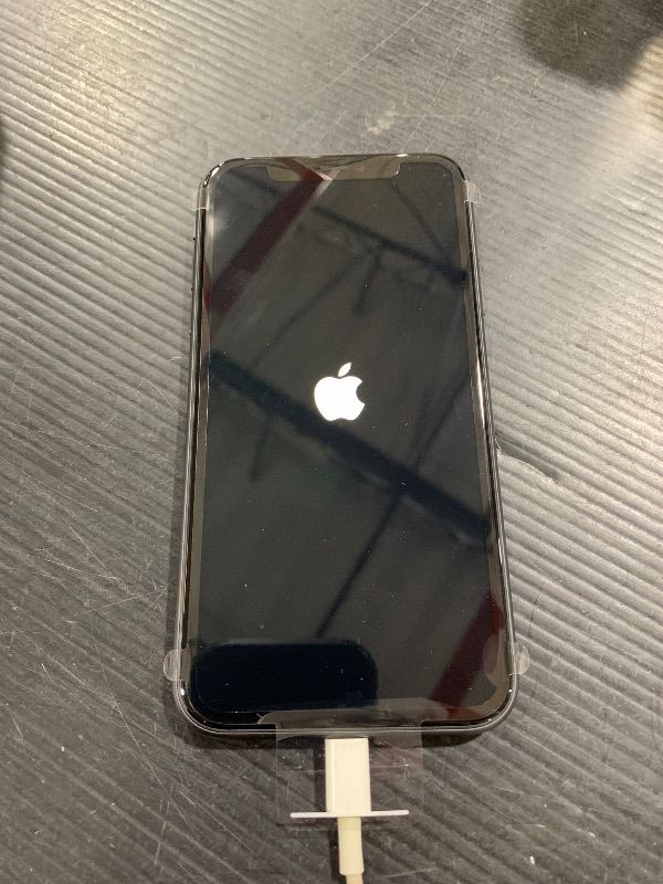 Photo 5 of Apple iPhone 11 (128GB) - Black (T-Mobile)