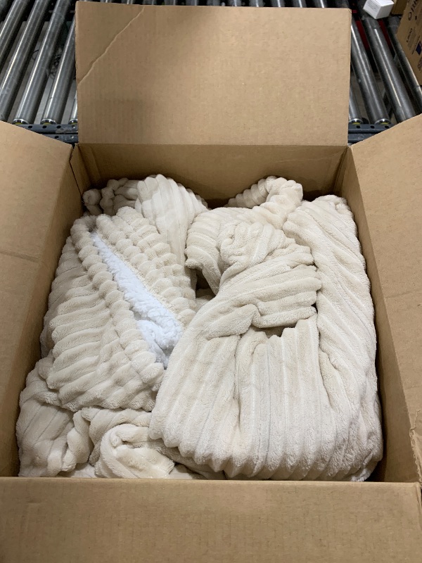 Photo 1 of Bedsure Electric Queen Size Blanket - Soft Ribbed Flannel Heated Blanket (84x90 Inches, Cream)