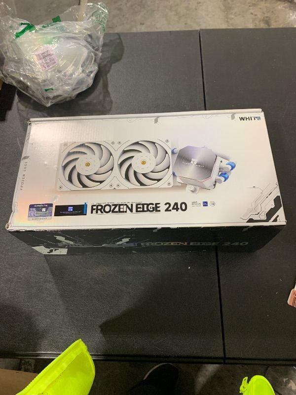 Photo 1 of Thermalright Frozen Edge 240 White CPU Liquid Cooler,Efficient PWM Controlled Pump 3300RPM,12CM PWM Fan,Water Cooling Computer Parts,for AMD AM4/AM5,Intel 1150/1151/1200/2011/1700,Computer AIO Cooler