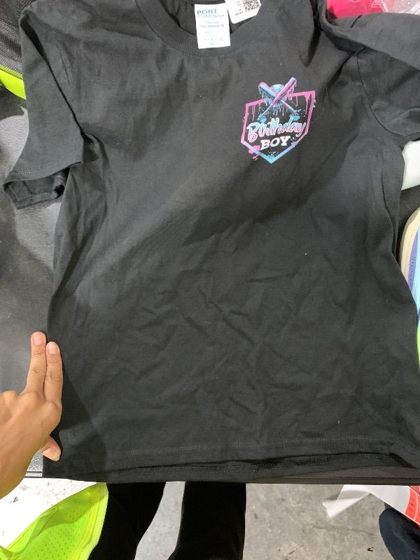 Photo 1 of T shirt child size S 