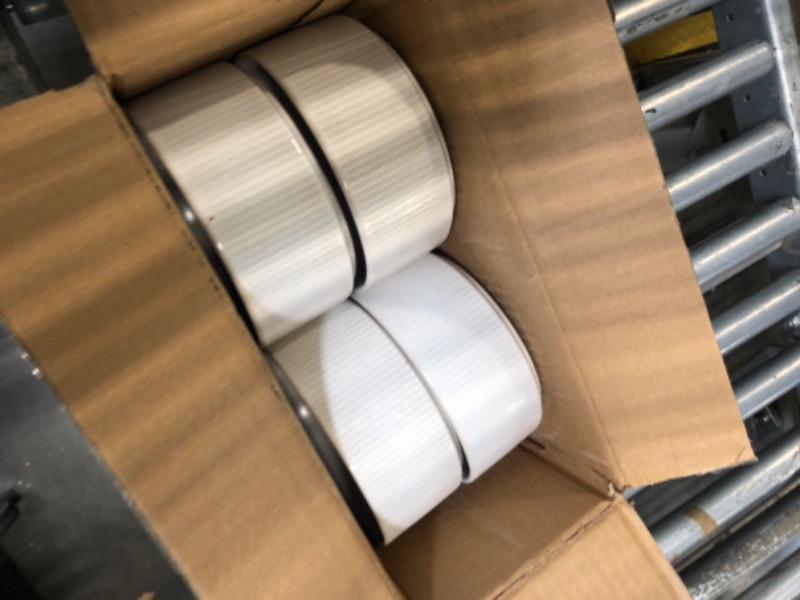 Photo 1 of **MISSING MOST OF THE SET**BOWLS ONLY****Famiware Star Dinnerware Sets, Plates and Bowls Set for 4, 12 Pieces Dishes - Chip and Scratch Resistant, Microwave and Dishwasher Safe Kitchen Set, Matte White
