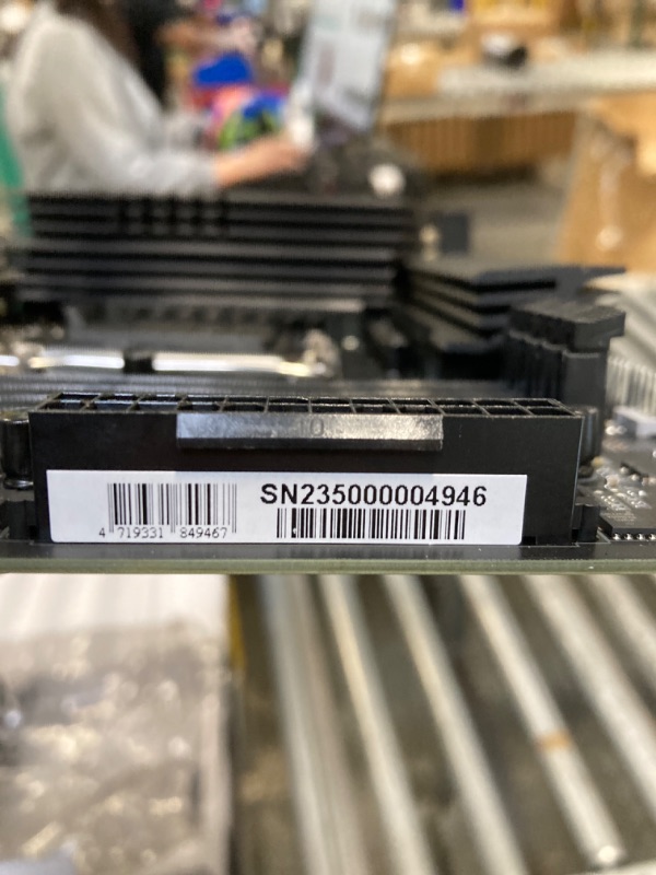Photo 1 of GIGABYTE Z790 AORUS Elite AX (LGA 1700/ Intel Z790/ ATX/ DDR5/ Quad M.2/ PCIe 5.0/ USB 3.2 Gen2X2 Type-C/Intel WiFi 6E/ 2.5GbE LAN/Q-Flash Plus/PCIe EZ-Latch/Gaming Motherboard)