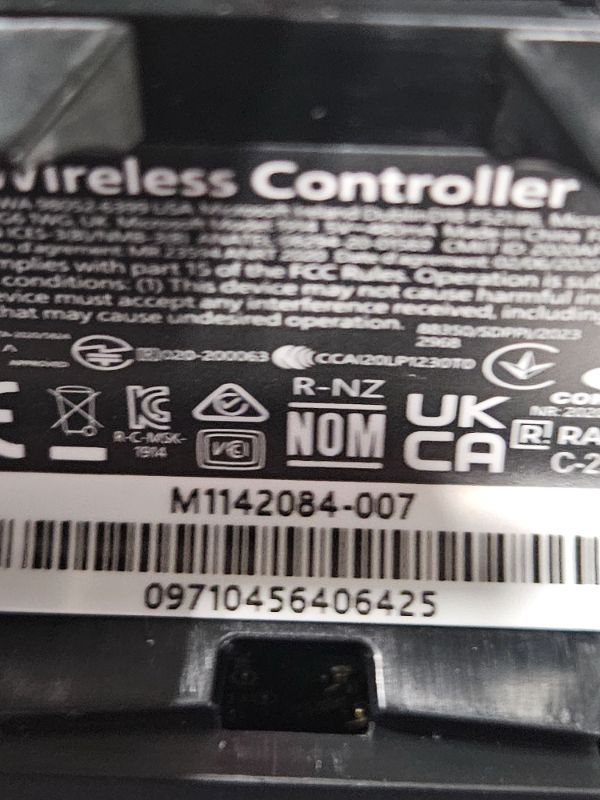 Photo 2 of **USED**
Xbox Wireless Controller – Black