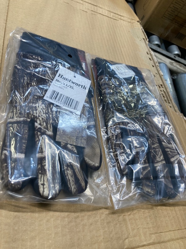 Photo 1 of ***TWO PAIRS*** Huntworth Men's Stealth Shooters Gloves
