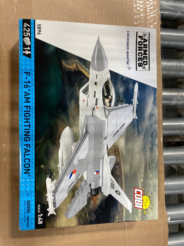 Photo 2 of ***NEW FACTORY SEALED***F-16C Fighting Falcon 420 KL. COBI-5896