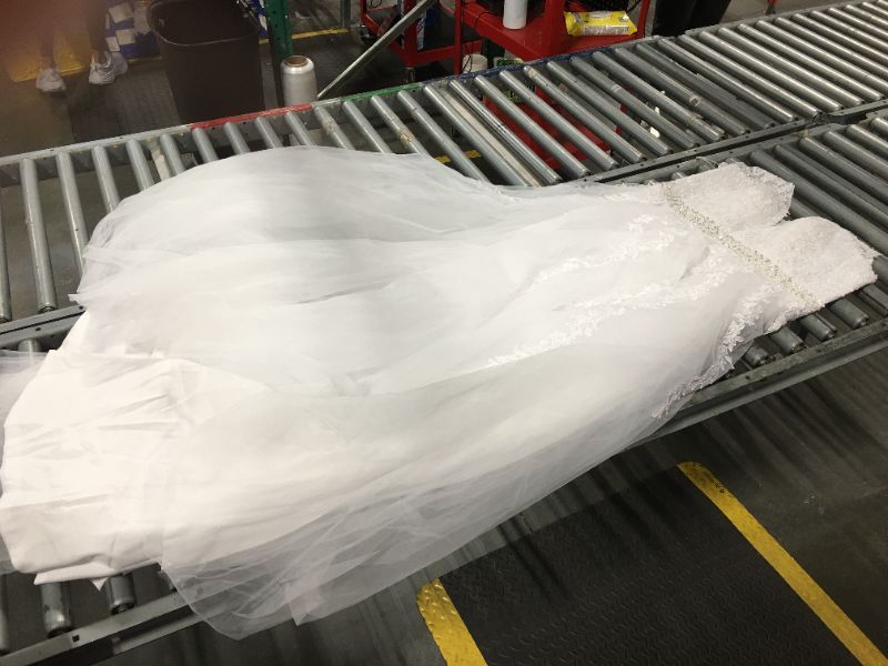 Photo 1 of ***SIZE 16*** Abaowedding Women's Wedding Dress for Bride Lace Applique Evening Dress V Neck Straps Ball Gowns White