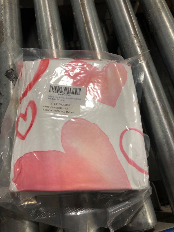 Photo 1 of Big buy store Kitchen Towels Set of 2 Red Pink Love Dish Towels and Dishcloths Sets Decorative Tea Towel Romantic Heart Absorbent Hand Towels for Kitchen Drying Bathroom Decor 18x28 Inch
