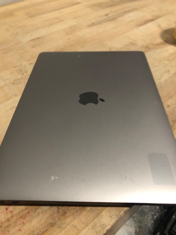 Photo 1 of MacBook Air (Retina, 13-inch, 2019)

