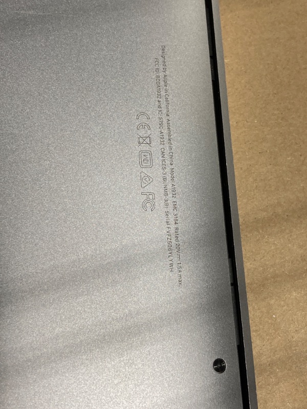 Photo 1 of MacBook Air (Retina, 13-inch, 2019)
