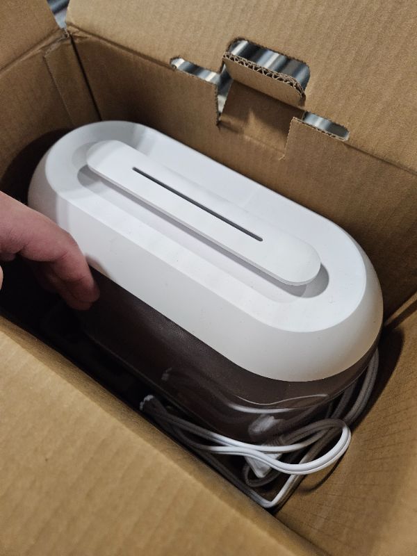 Photo 2 of **USED**
Doer Humidifiers for Bedroom, Top Fill 4L Supersized Cool Mist Humidifier, 32H Runtime, 28 dB Quiet Ultrasonic Air Humidifier for Large Room, Plants, Baby Nursery, Indoor, Night Light, Easy to Clean