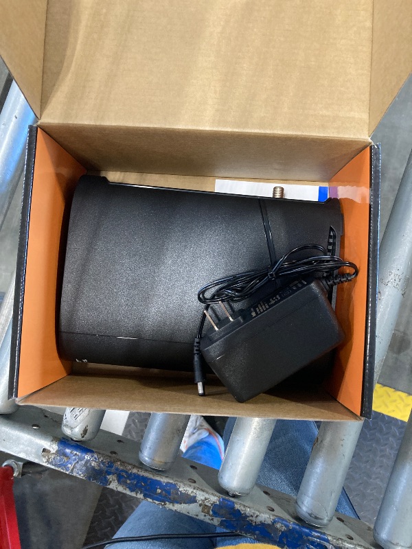 Photo 1 of ARRIS (G20) - Cable Modem Router Combo - Fast DOCSIS 3.1 Multi-Gigabit WiFi 6 (AX3000), Approved for Comcast Xfinity, Cox, Spectrum & More, 1.0 Gbps Max Speeds, Next-Generation Upload Optimized