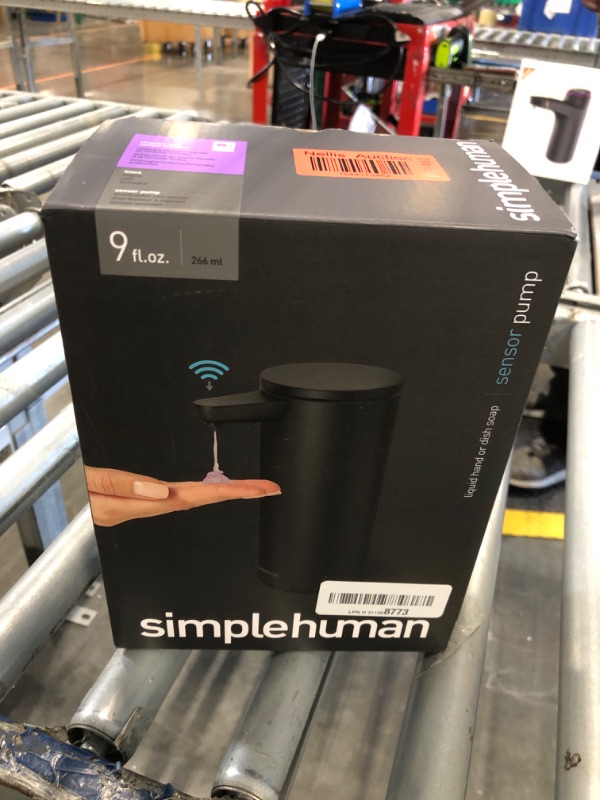 Photo 1 of **Missing charging cable** simplehuman 9 oz. Touch-Free Automatic Rechargeable Sensor Pump, Matte Black Stainless Steel, 2024 Model                    