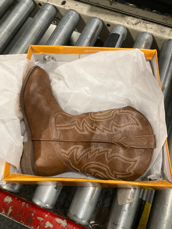 Photo 1 of Motasha Girls Cowgirl Boots Toddler Girls Boots Brown Cowboy Boots for Girls Size 1 Little Big Kids Boots Western Riding Boots Party Birthday (M7101 Brown 1)
