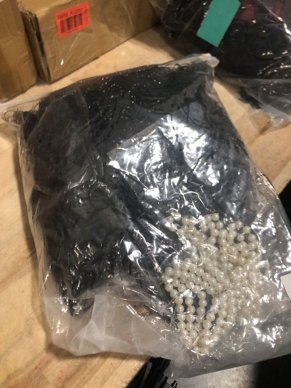 Photo 1 of 1920s Dresses for Women, Flapper Dress Feather Headband Sequins Beads Fringes Cocktail Roaring Accessories Vintage Costume