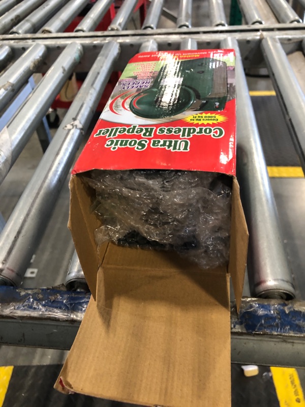 Photo 1 of Upgraded Ultrasonic Bird Repellent Devices Outdoor Bird Deterrents for Outside Deer Repellent Cat Repellent Animal Deterrent to Keep Bird Crow Dog Raccoon Rabbit Squirrel Skunk Out of Balconies Yard