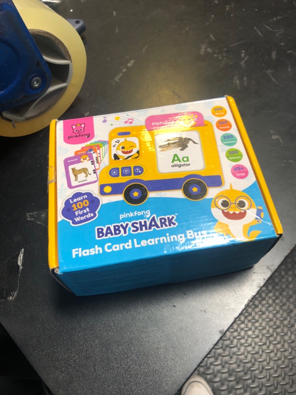 Photo 1 of Pinkfong Baby Shark Sing & Learn Sound Toys: Smartphone, Sound Pad, and Learning Flash Card Bus (Baby Shark Flash Card Learning Bus)
