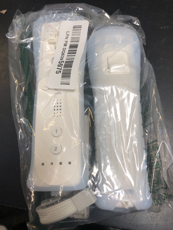 Photo 1 of 2 Pack Wii Remote White 