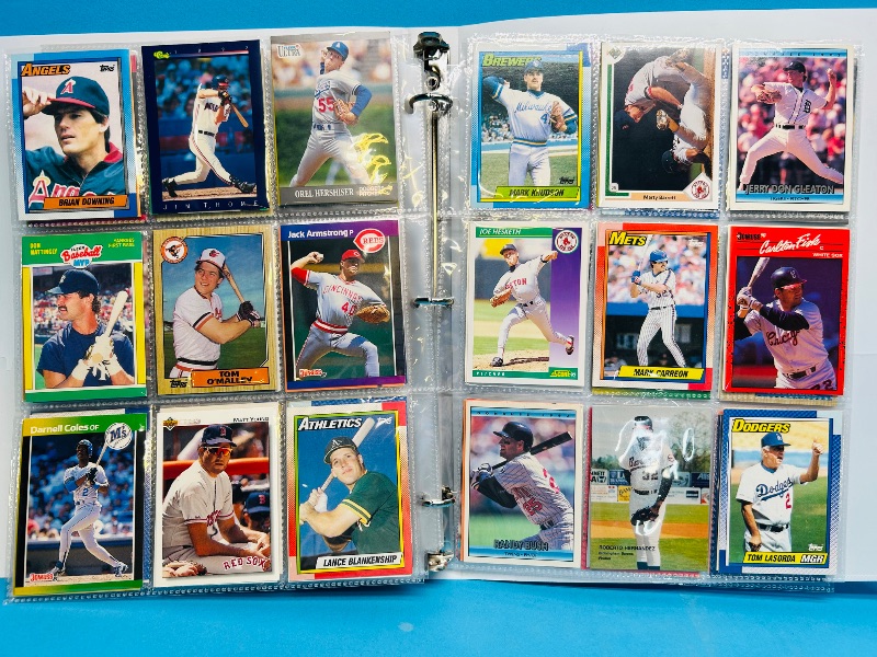 Photo 1 of 195067… final sale no returns/refunds-306 mixed baseball cards in binder 