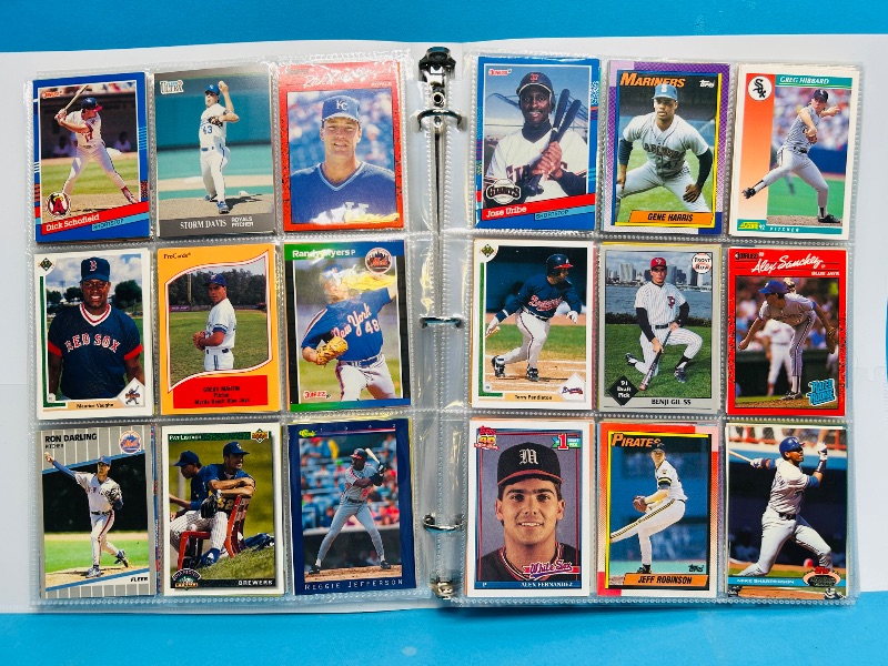 Photo 1 of 195067… final sale no returns/refunds-306 mixed baseball cards in binder 