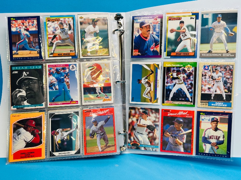 Photo 1 of 195067… final sale no returns/refunds-306 mixed baseball cards in binder 