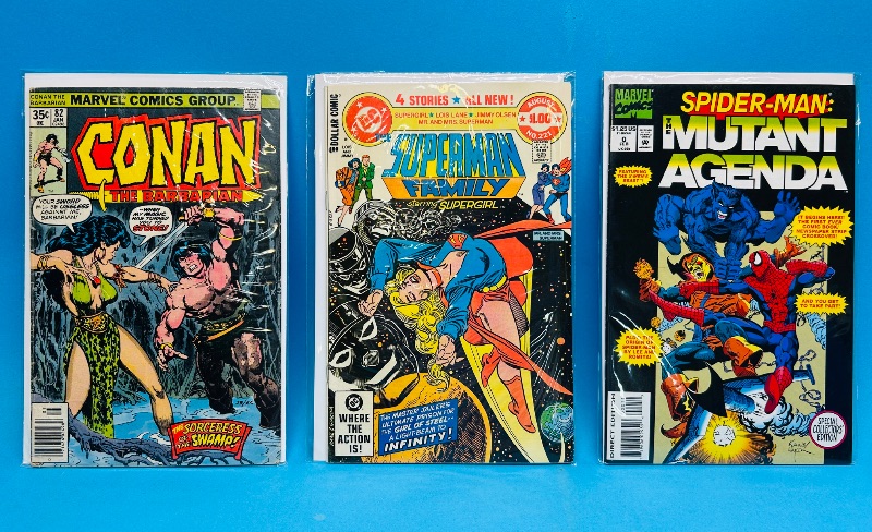 Photo 1 of 195098…3 older  comics in plastic sleeves 