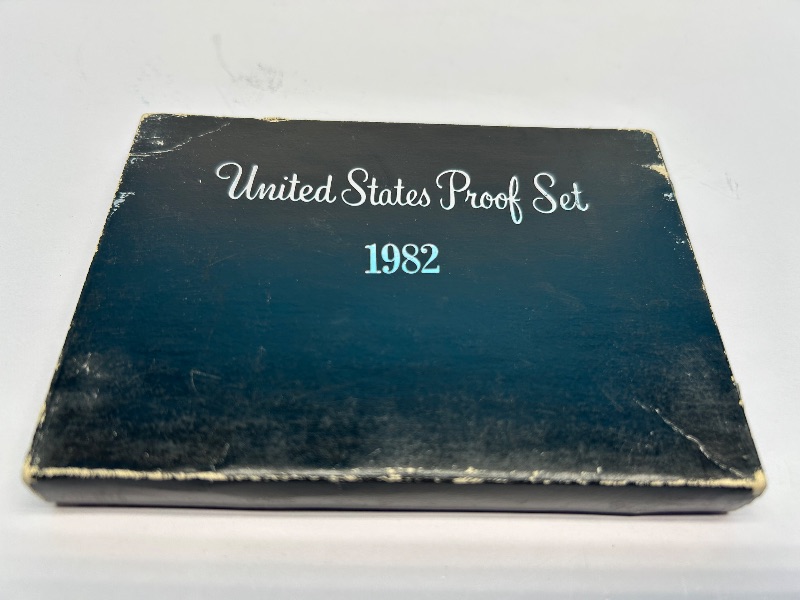 Photo 1 of 195151…1982 US Proof set