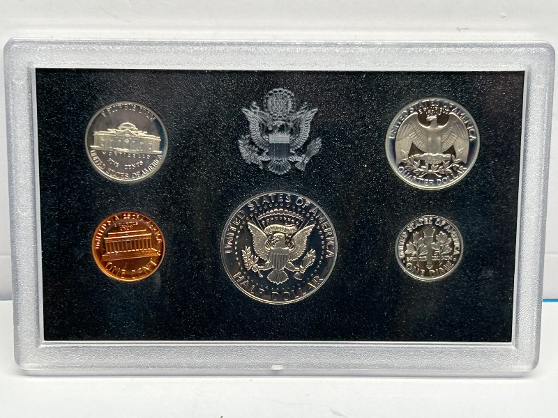 Photo 1 of 195158…1983 US Proof set