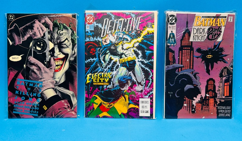 Photo 1 of 195206…3 Batman  comics in plastic sleeves 