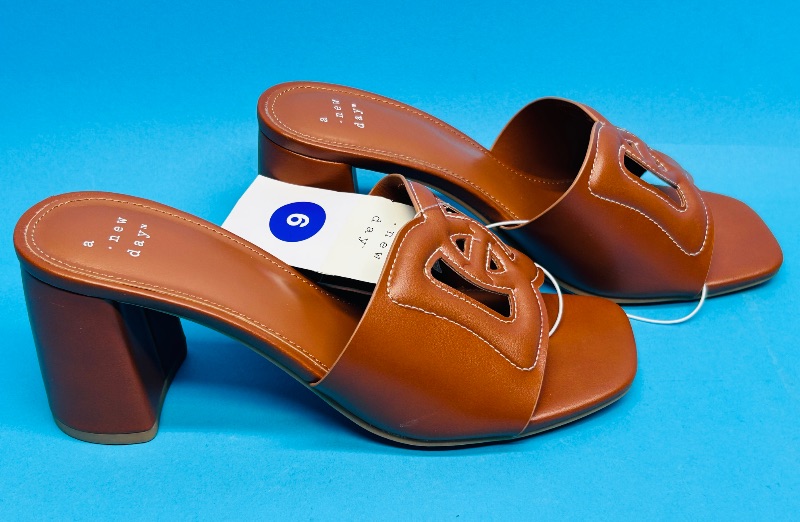 Photo 1 of 195301…size 6 heels-like new condition 