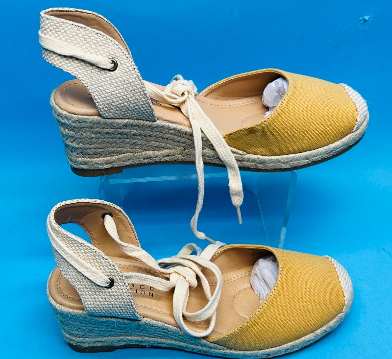 Photo 1 of 195314…size. 8 lace up heels-like new condition 