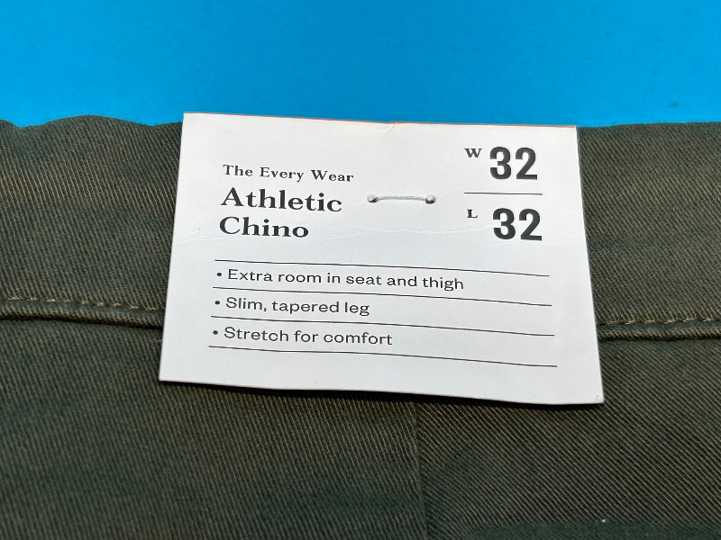 Photo 1 of 195319…mens athletic chino pants W32 L32 -like new condition 