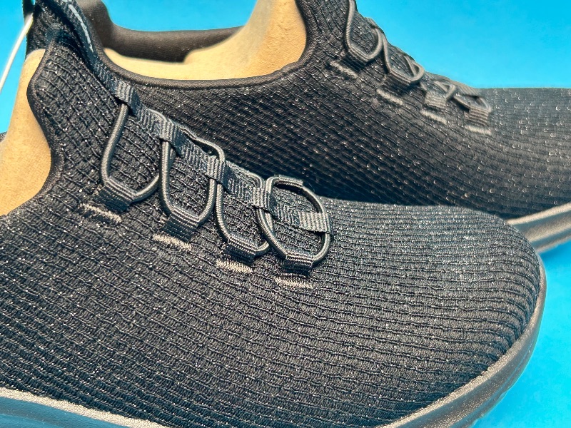 Photo 1 of 195322… size 5 Skechers memory foam sneakers--like new condition 