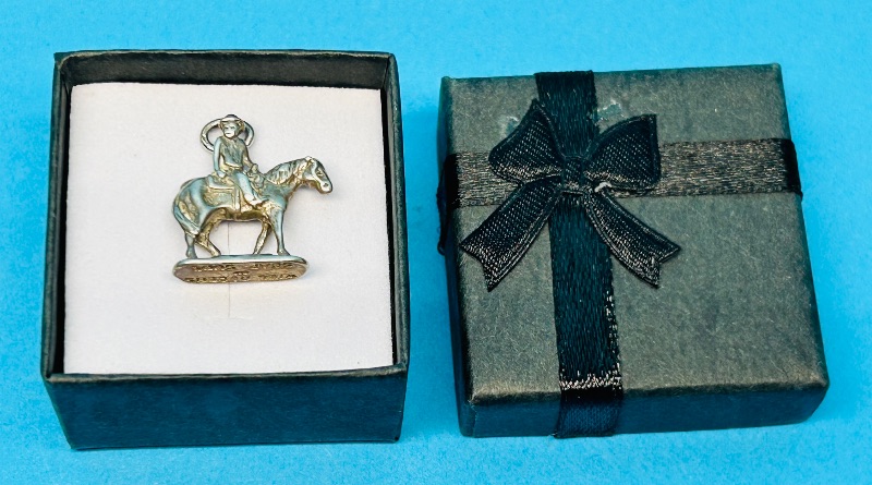 Photo 1 of 195371…vintage sterling silver Will Rodgers on Soap Suds charm in gift box shows wear from age