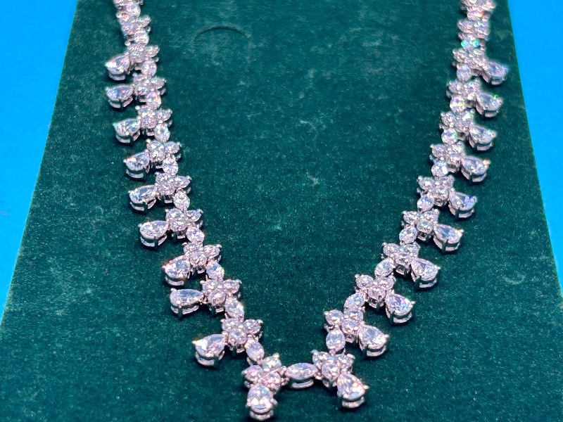 Photo 1 of 195456…cubic zirconia necklace-Janku
