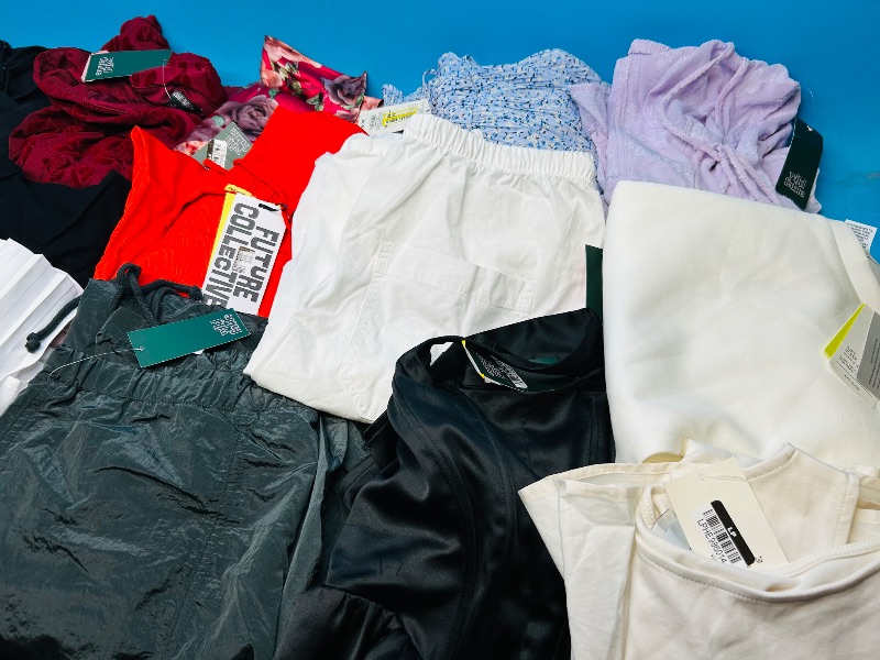 Photo 1 of 195500…  final sale no returns/refunds- ladies clothing all sizes - 30 items like new condition 