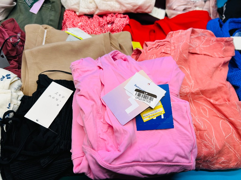 Photo 1 of 195545… final sale no returns/refunds- ladies clothes all sizes 30 items-like new condition 
