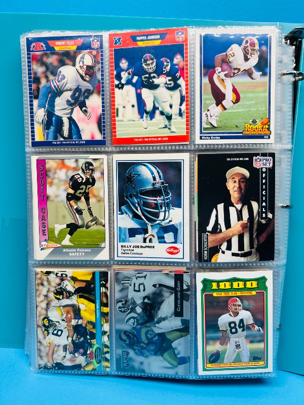 Photo 1 of 195635…final sale no returns/refunds-342 mixed football cards in binder
