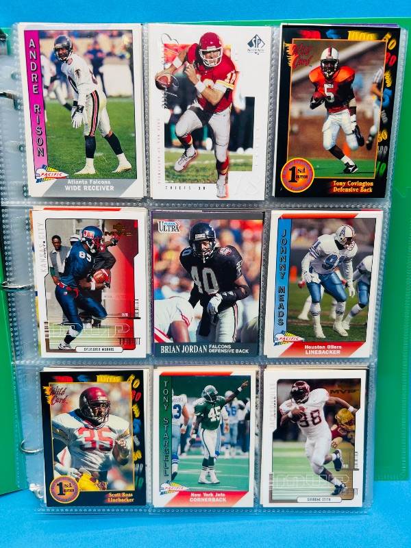 Photo 1 of 195666… final sale no return/ refund-270 mixed football cards in binder 